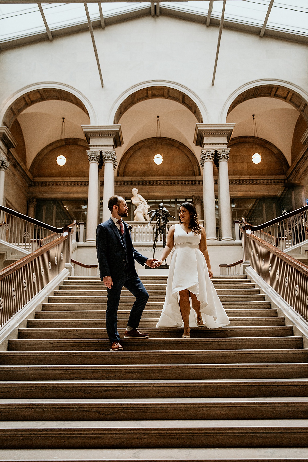 wedding couple at the art institute of chicago